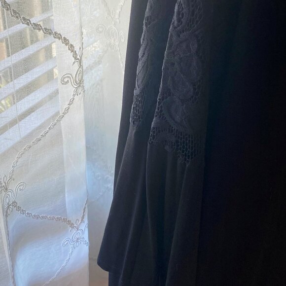 Cyrus black lace top - Picture 4 of 5